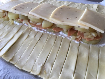 Tresse feuilletée à la raclette